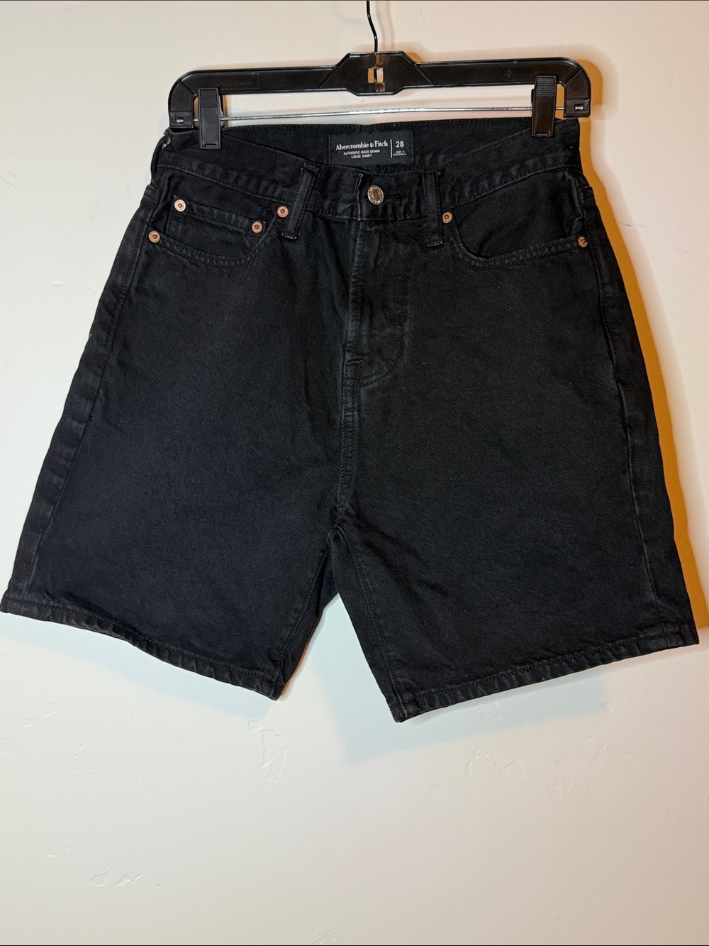 Abercrombie & Fitch Black Denim Shorts Men’s Size 28 Rigid